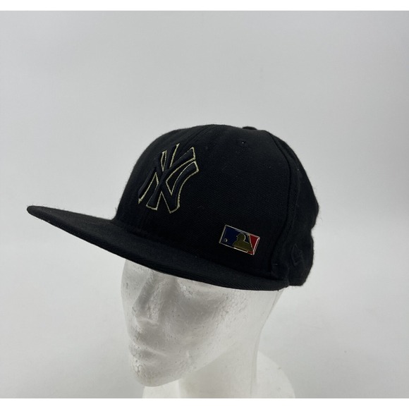 New Era Other - New York Yankees Snapback Hat Cap Logo Black Gold New Era GOLD MLB PIN‎ RARE